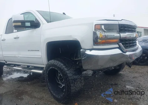 2018 Chevrolet Silverado 1500 1Lt z USA, uszkodzony, nr VIN 1GCRCREC3JZ181579